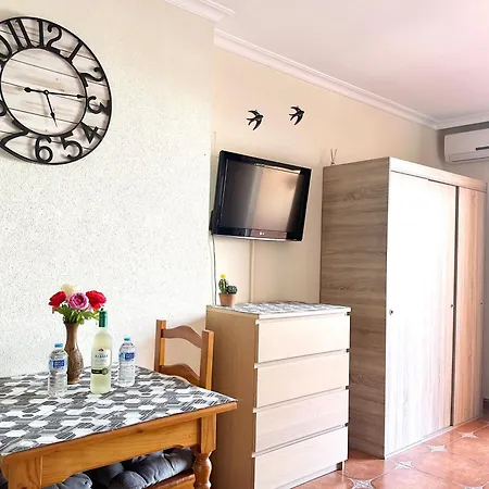 Costa Del Sol Seaside - 5 Mins From * Fuengirola